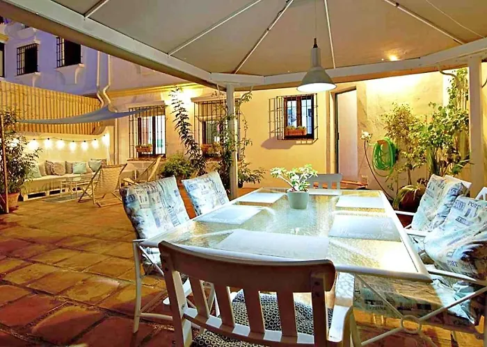 Grand Patio Apartment
